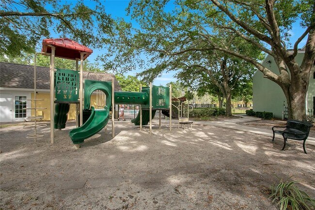 Building Photo - 2053 Dixie Belle Dr