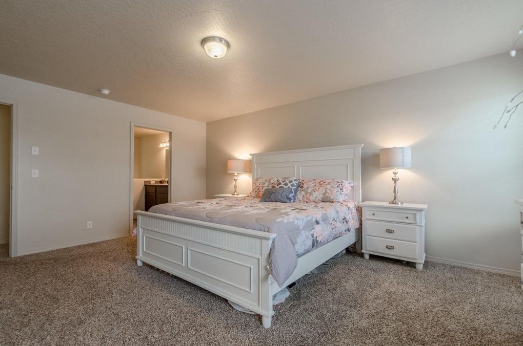 Building Photo - 4580 W Magrath Dr
