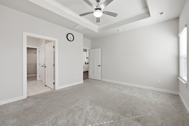 Building Photo - 6334 Cambridge Dr