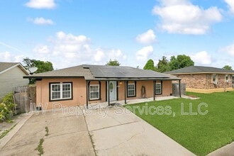Building Photo - 5832 Segnette Dr