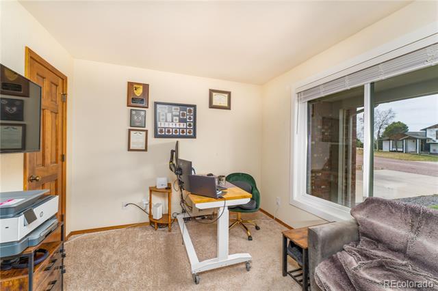 Building Photo - 440 Picasso Ct