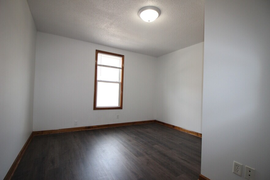 Building Photo - 939 Prospect St