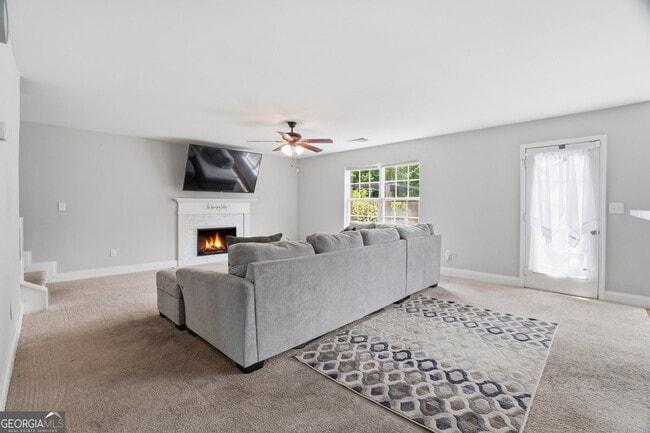 Building Photo - 3951 Oak Field Dr