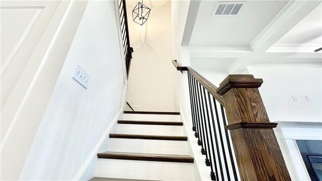 Building Photo - 5370 Brooklands Dr