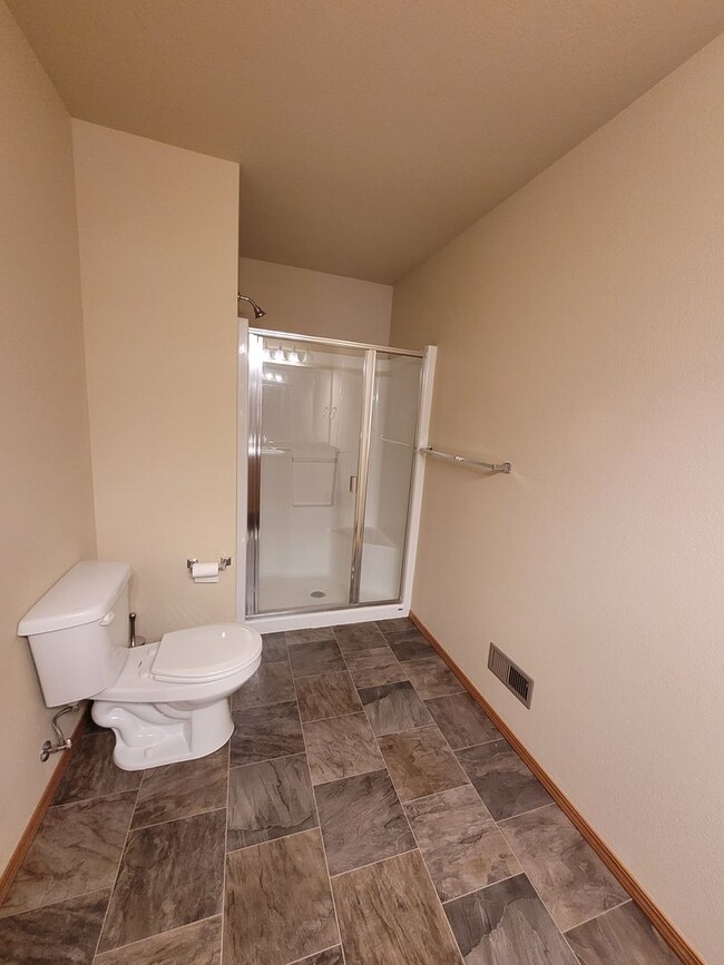 Building Photo - Three Bedroom House In Cordata - Kodiak