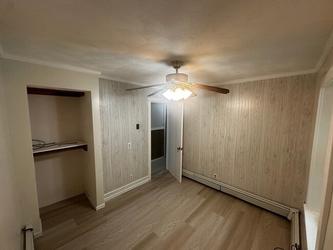 Building Photo - 103 Sagamore St