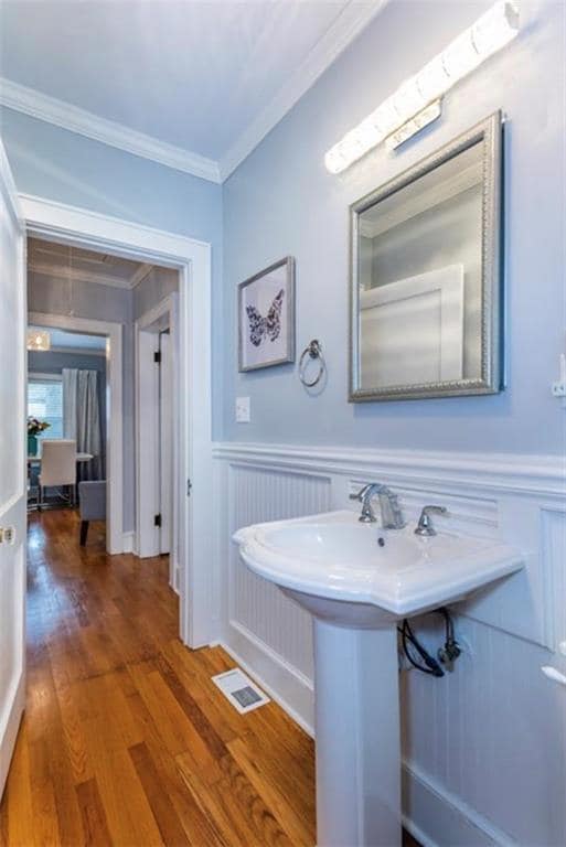 Building Photo - 1426 Clermont Ave