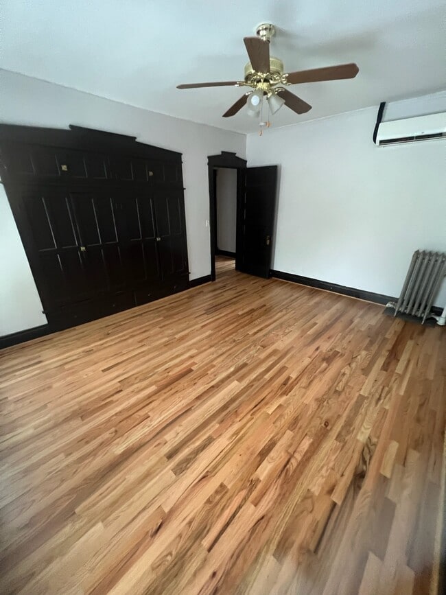 Primary Photo - 112 E Magnolia Ave