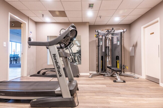 Building Photo - 355 S Broadway