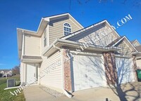 Building Photo - Beautiful Townhome in Blue Springs-Availab...