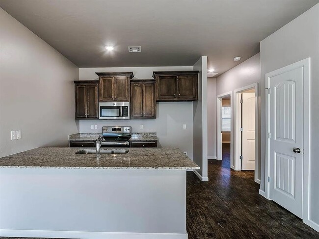 Building Photo - 4609 Castle Bay Cove