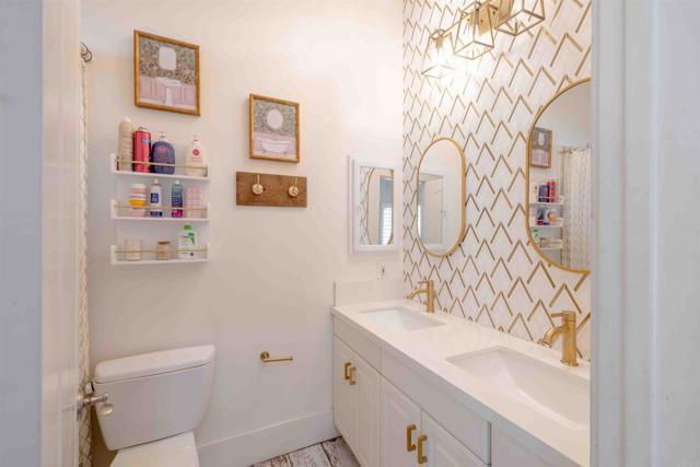 Building Photo - 15263 Presilla Dr