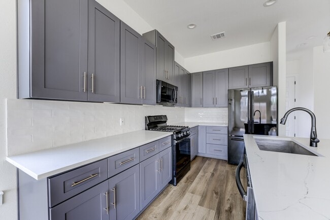 Building Photo - 7117 Tierwester St