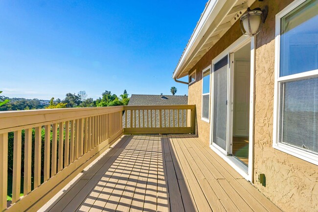 Building Photo - Beautiful single family home in Rancho Penasquitos! Available immediately!