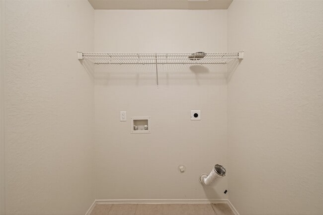 Building Photo - 1123 Desert Springs Ln