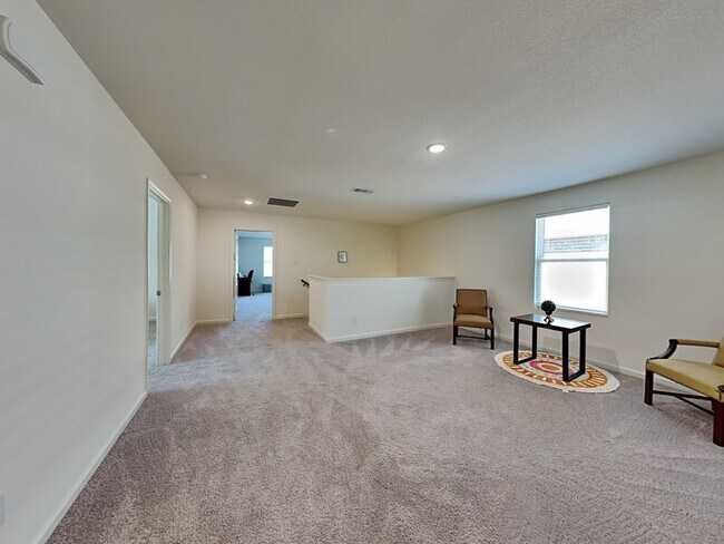 Building Photo - 14141 Emeric St