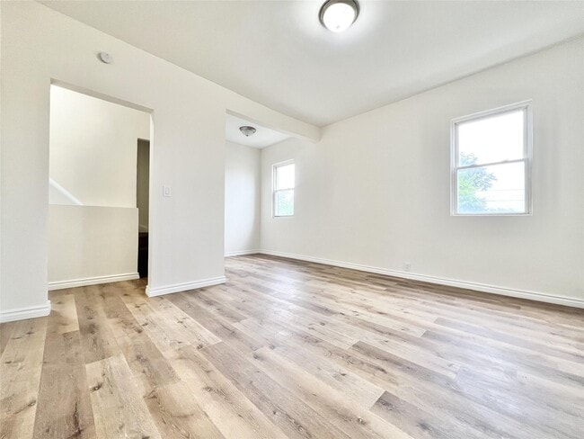 Building Photo - 412 Highland Ave