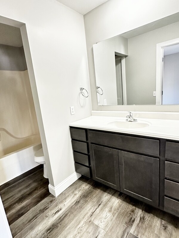 Building Photo - 1111 Columbus Cir