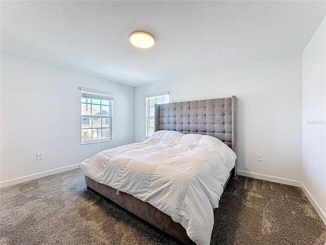 Building Photo - 3077 Ella Wy