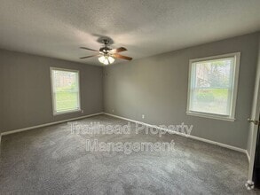 Building Photo - 7716 W 85th St