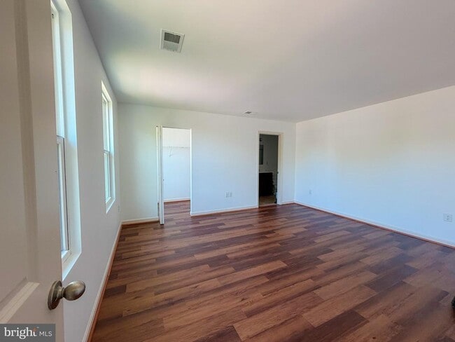 Building Photo - 18133 Scenic Creek Ln