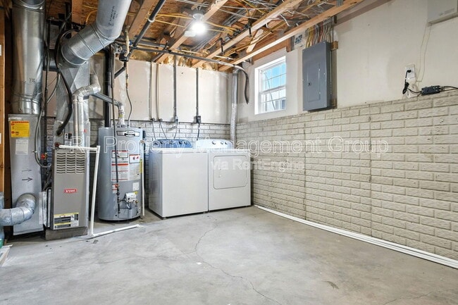 Building Photo - 7237 Steel Dust Dr