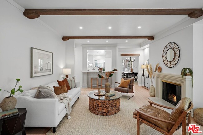 Building Photo - 9677 Charleville Blvd