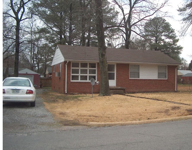 Building Photo - 9709 Royerton Dr