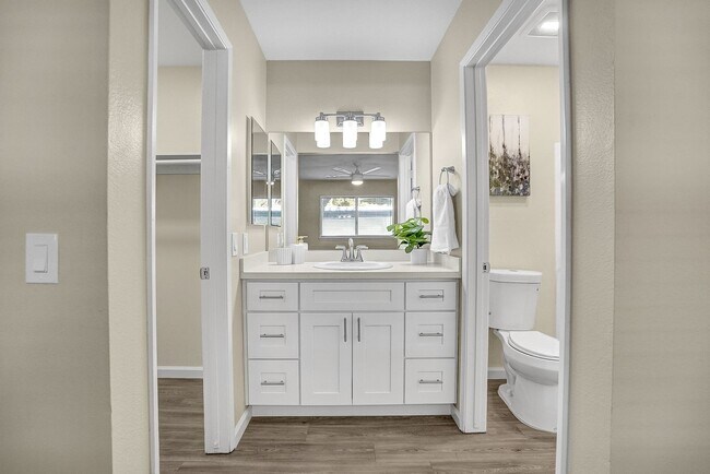 Interior Photo - Las Casitas Apartments - Redlands, CA