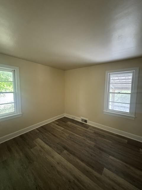 Building Photo - Free Application Fee — Refunded Upon Approval Through August 31! Receive a $500 credit when you s...