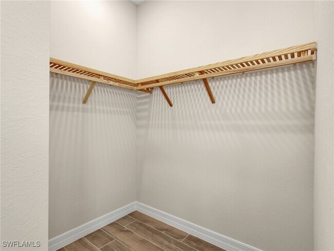 Building Photo - 268 Indies Dr E