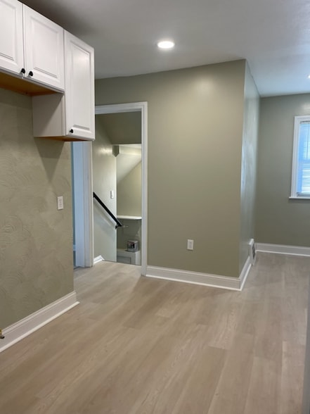 Building Photo - 4057 Bushnell Rd