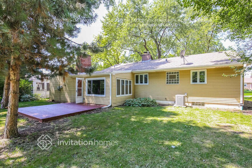 Building Photo - 407 N Derbyshire Ave