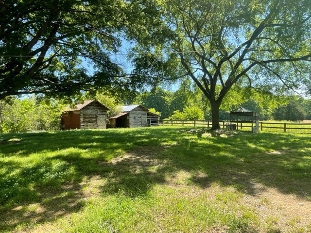 Building Photo - A cozy home w/ 3 beds, 2 bath and a 70 acr...