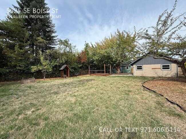 Building Photo - 5524 SE Boise St
