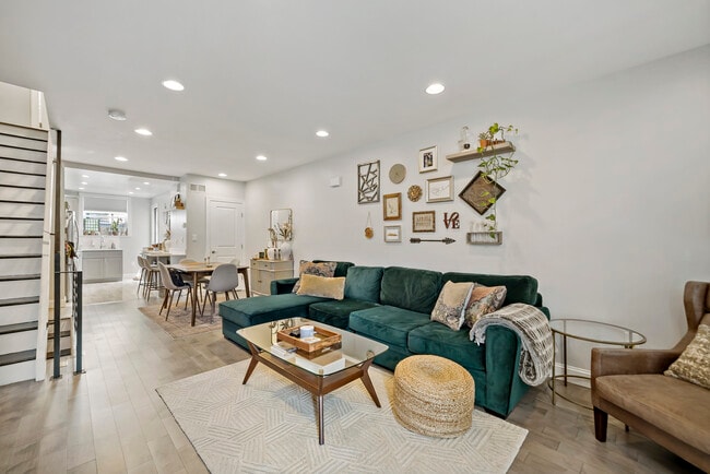 Building Photo - 1225 Tree St