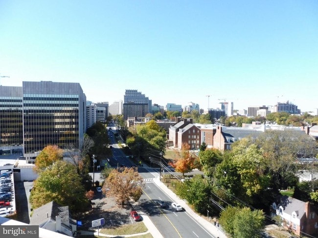 Building Photo - 4242 East-West Hwy