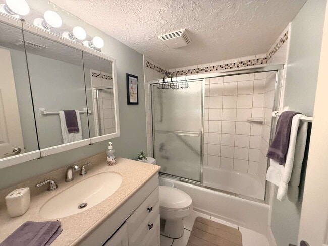Building Photo - Furnished Tradewinds Condo!