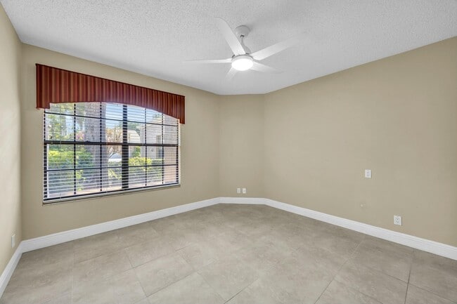 Building Photo - 11206 Applegate Cir