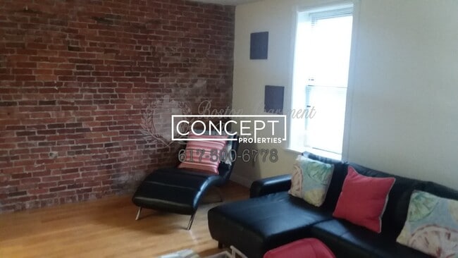 Building Photo - 90 St Botolph St