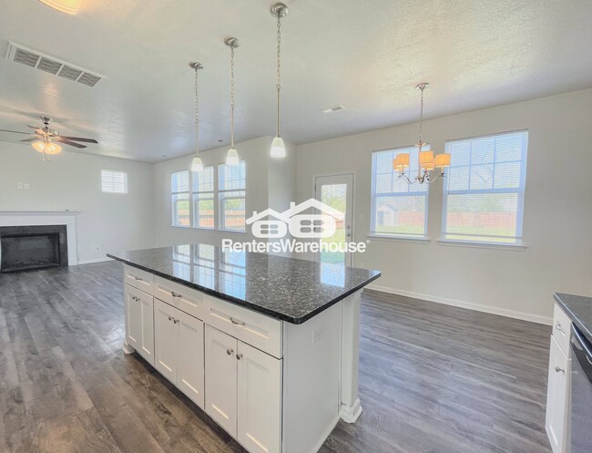 Building Photo - 4644 Indiana Ave