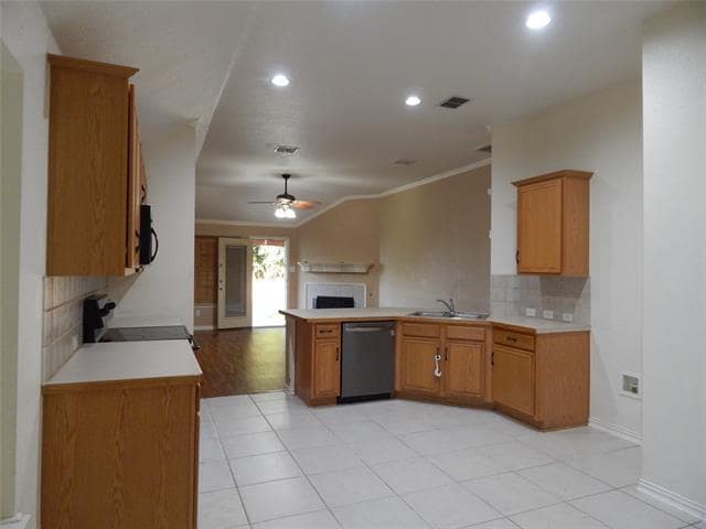 Building Photo - 7240 Welshman Dr