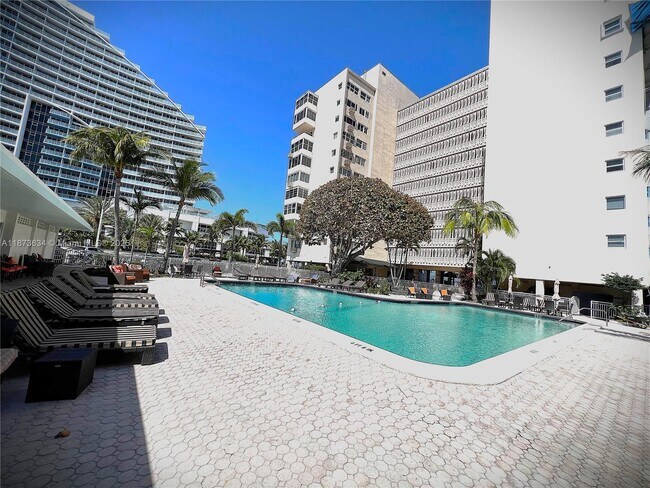 Building Photo - 345 N Fort Lauderdale Beach Blvd