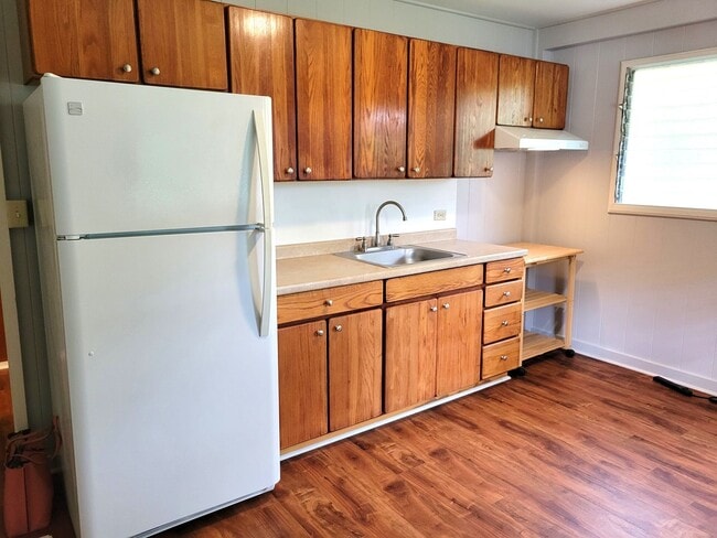 Building Photo - L658ach