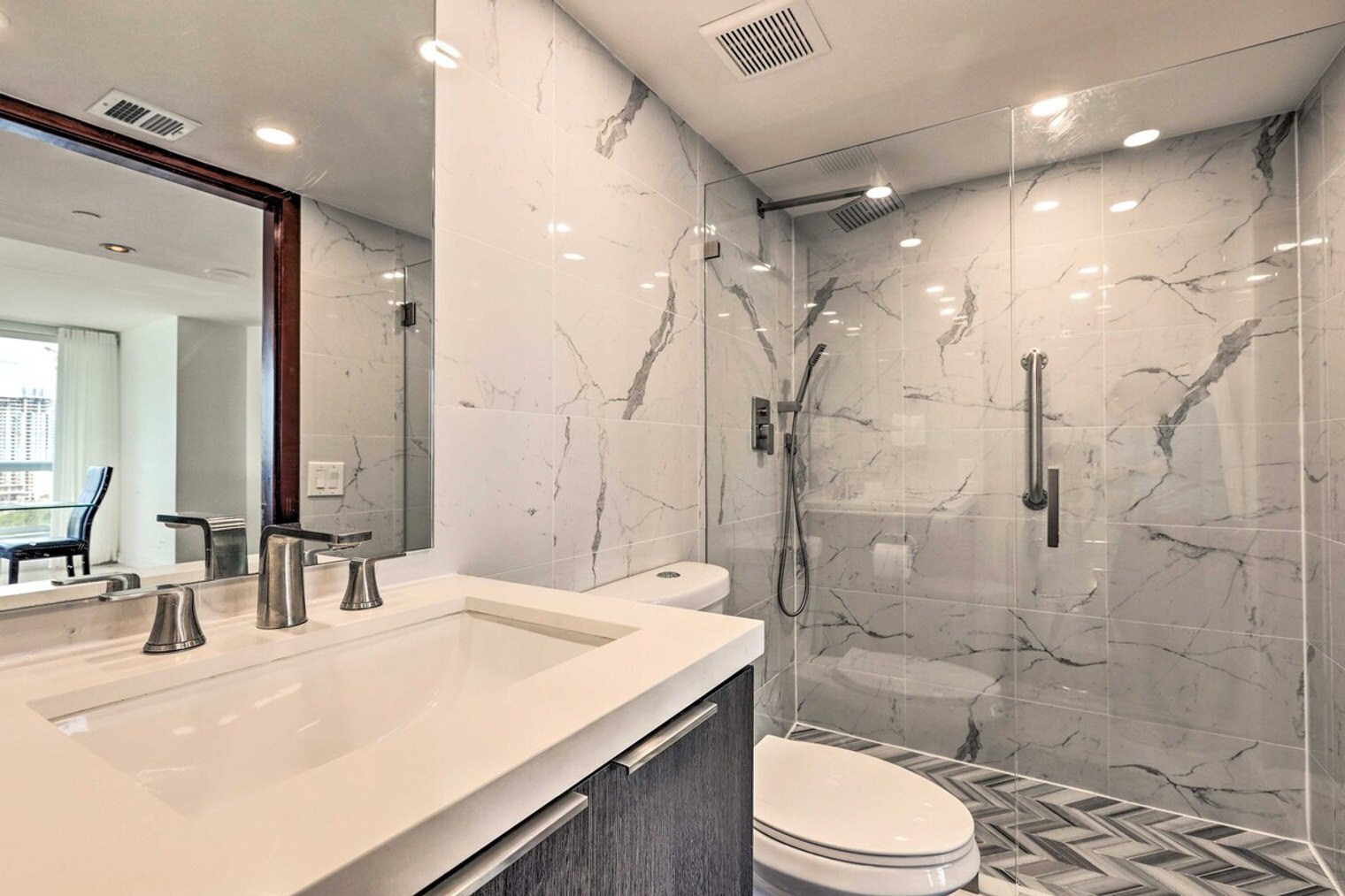 Building Photo - 1717n N Bayshore Dr