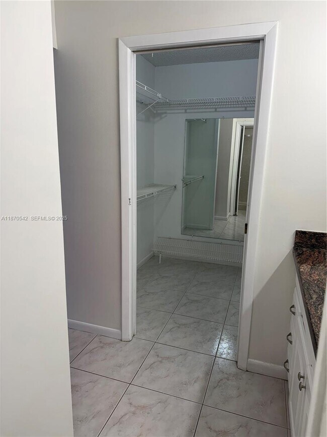 Building Photo - 9620 W McNab Rd