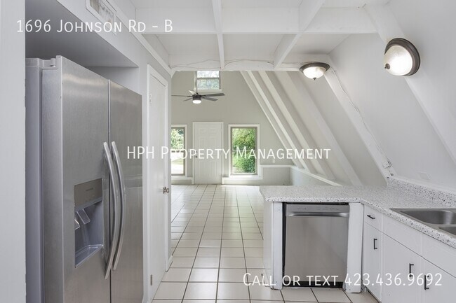 Building Photo - 1696 Johnson Rd
