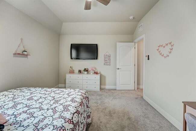 Building Photo - 17012 Pleasanton Cove
