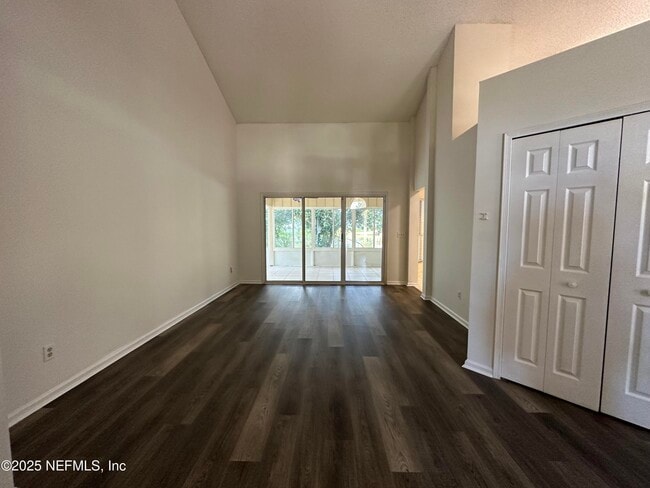 Building Photo - 10398 Triple Crown Ave