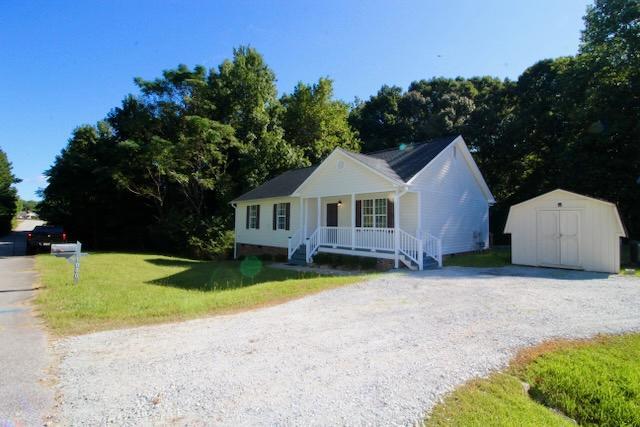 Building Photo - 1000 Meadowgreen Dr